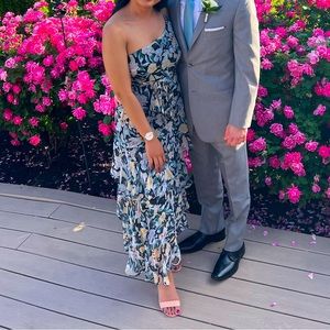 One shoulder flowy floral dress size 6